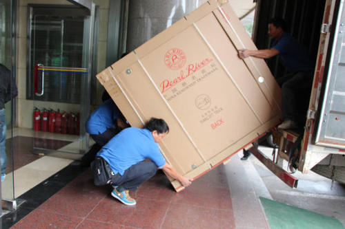 港闸钢琴贵重工艺品无忧运